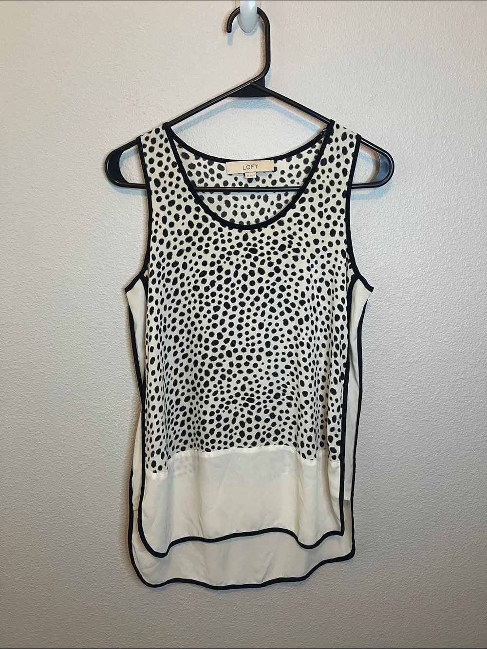 Loft Polka Dot Sleeveless Blouse Black/White Size XS *Flaw
